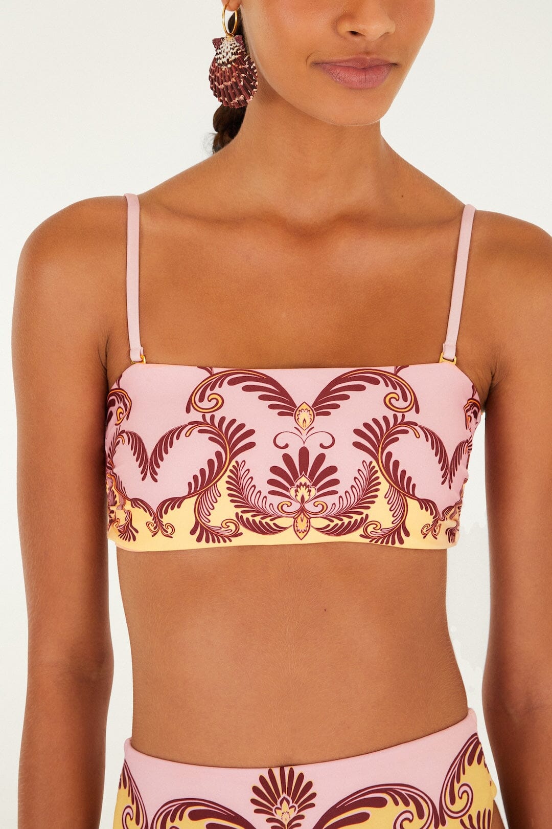 Haut de bikini bandeau jaune pâle à motifs arabesques