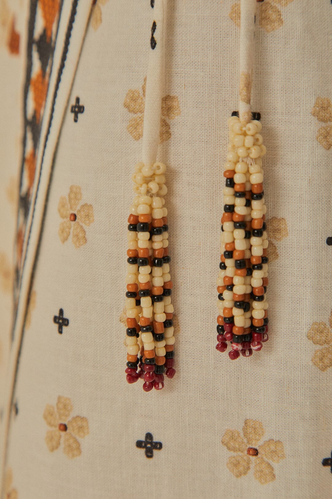 Jupe portefeuille midi blanc cassé Flower Fan Tapestry