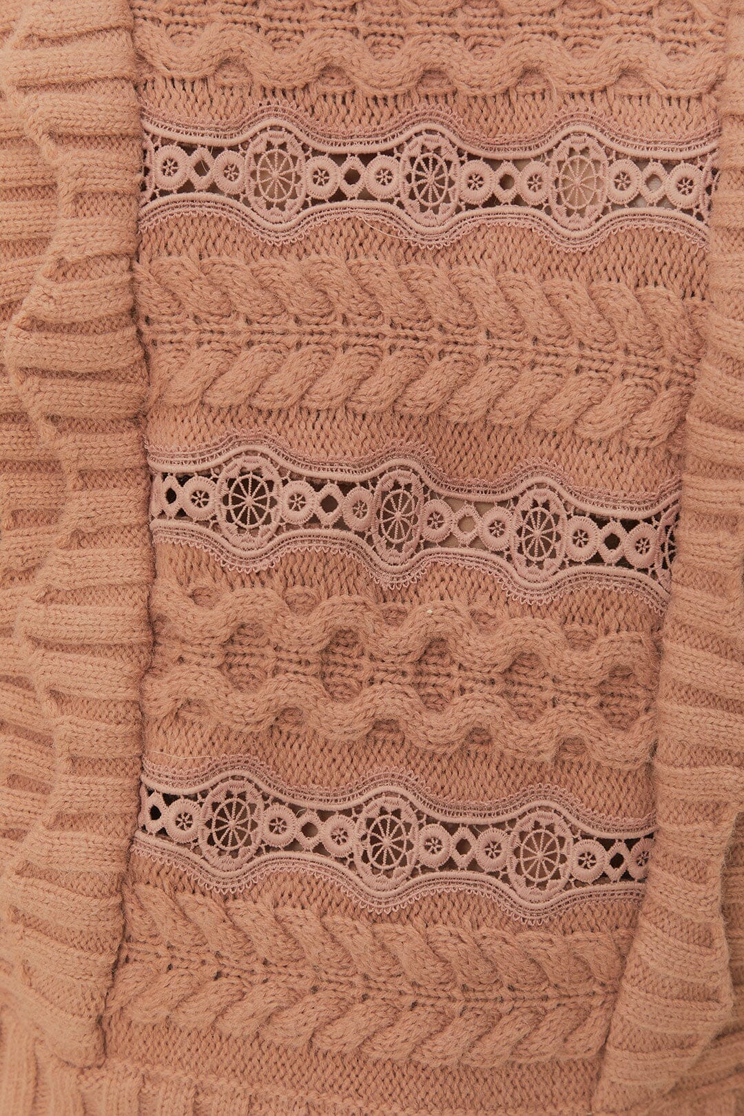 Pull à volants ondulés couleur crème