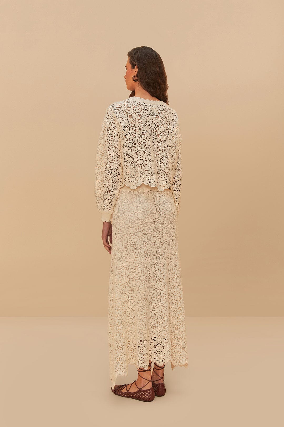 Jupe en crochet à fleurs blanc cassé