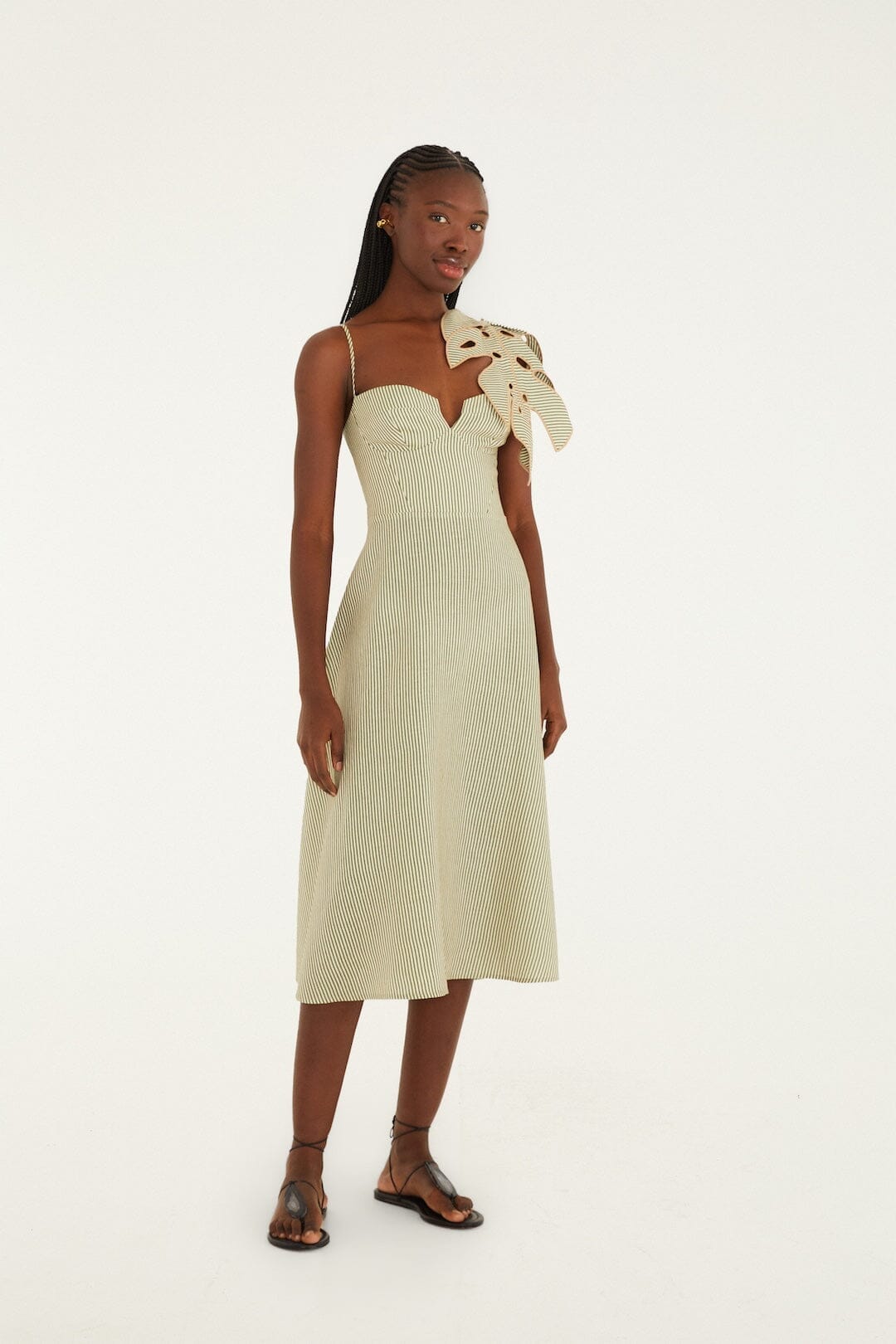 farm rio a-line sleeveless halter midi dress Farm Rio Sleeveless Sweetheart Linen A-Line Midi Dress