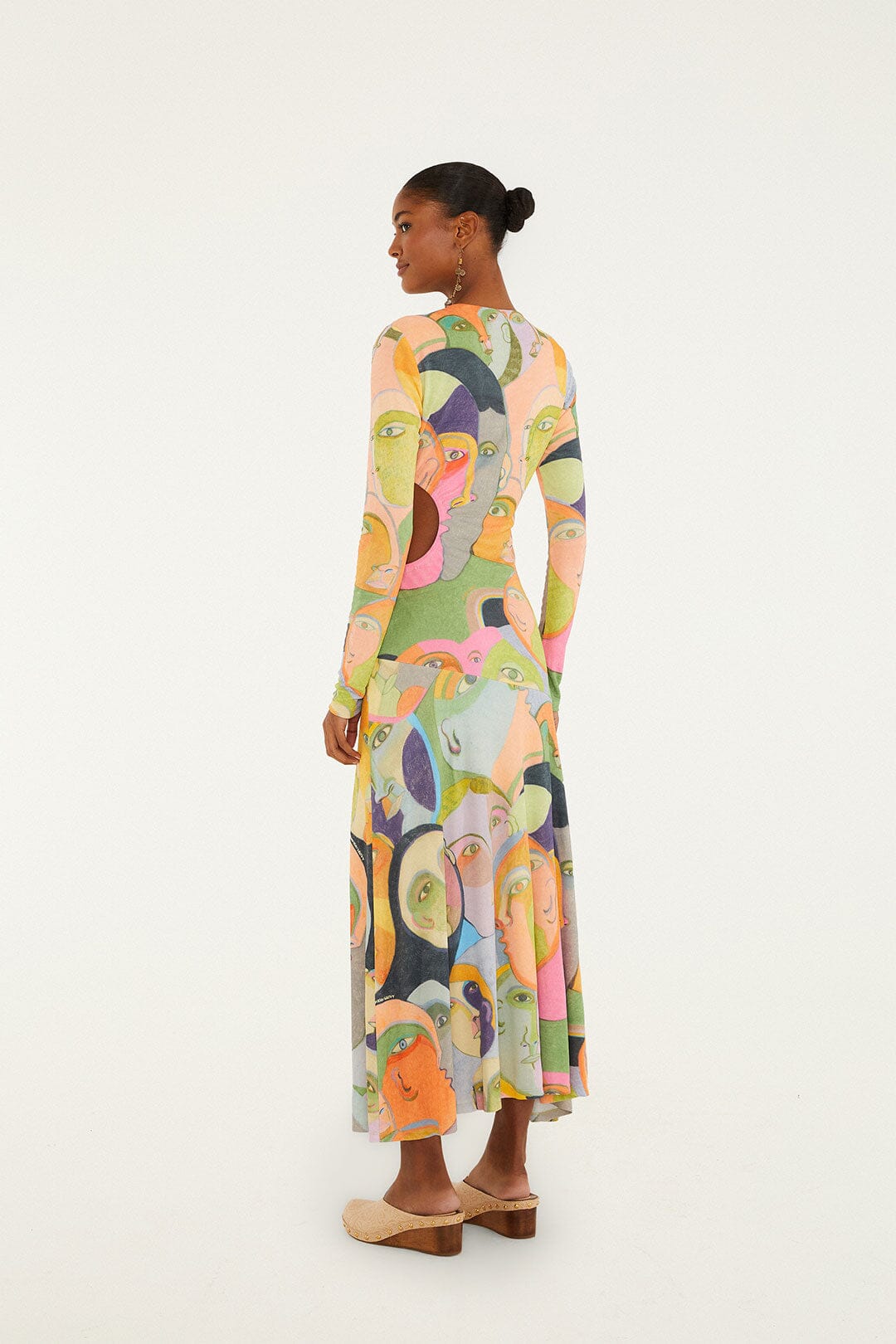 Gedrängte Serie Zeichnung Langarm Midi Kleid