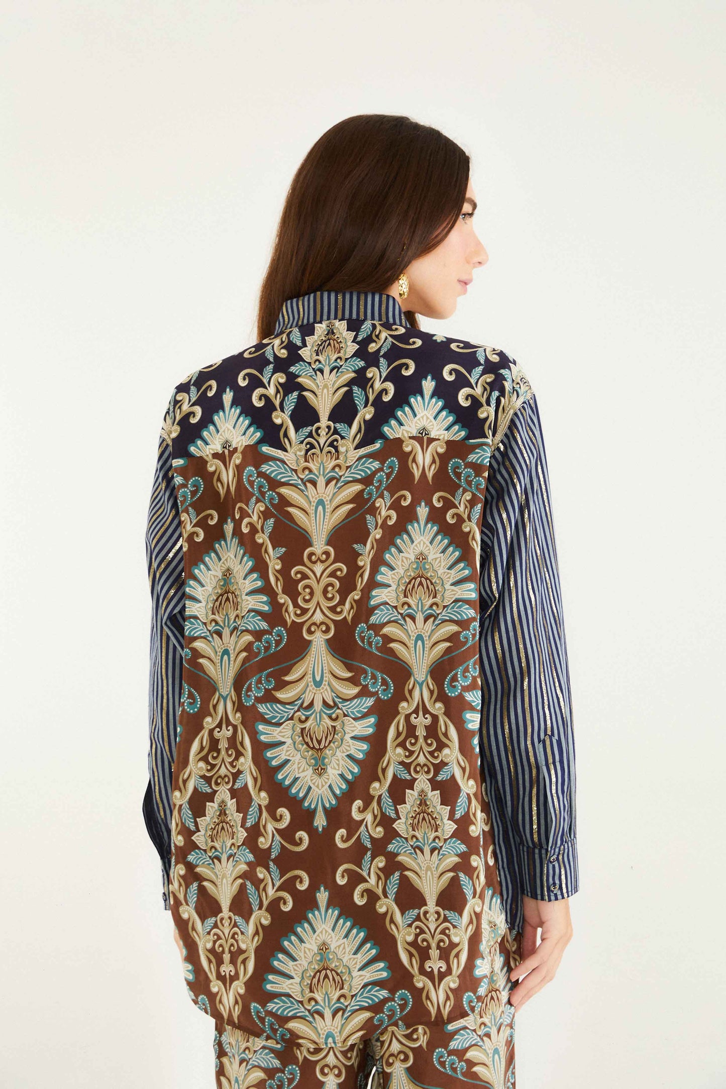 FARM Rio model wearing the Brown Wonderful Arabesque Shirt