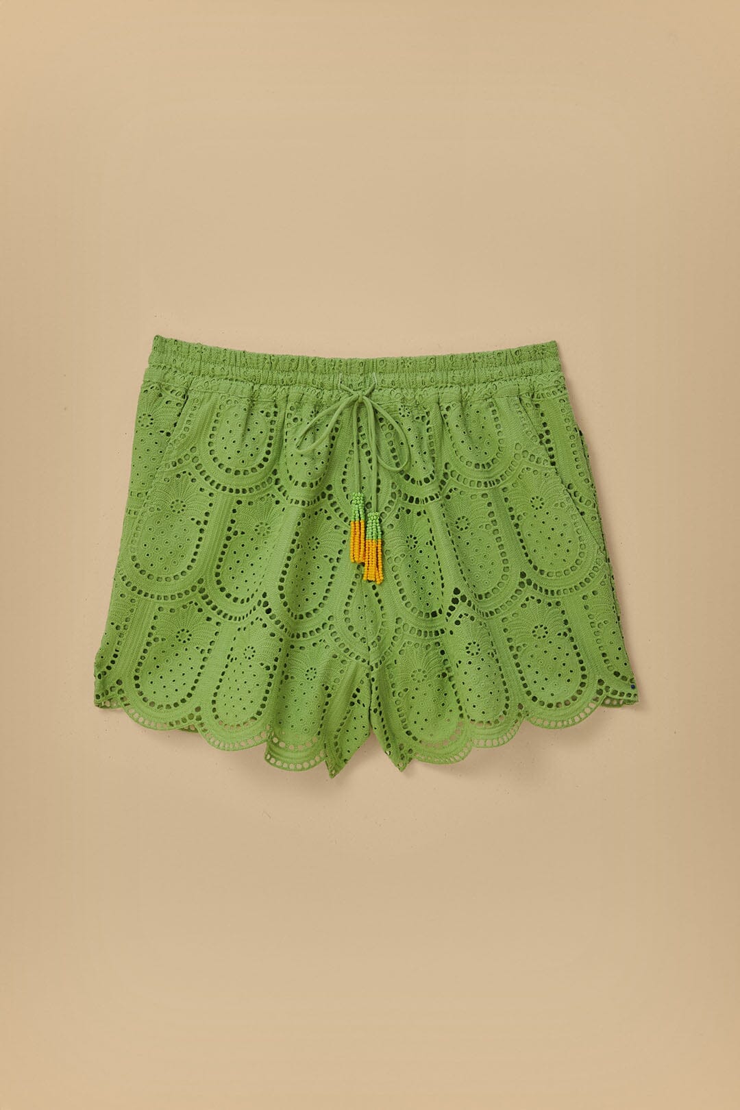 Short à œillets vert ananas