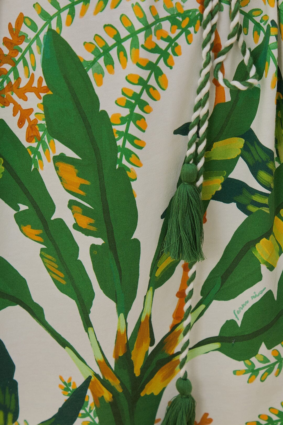 Robe t-shirt blanc cassé forêt tropicale