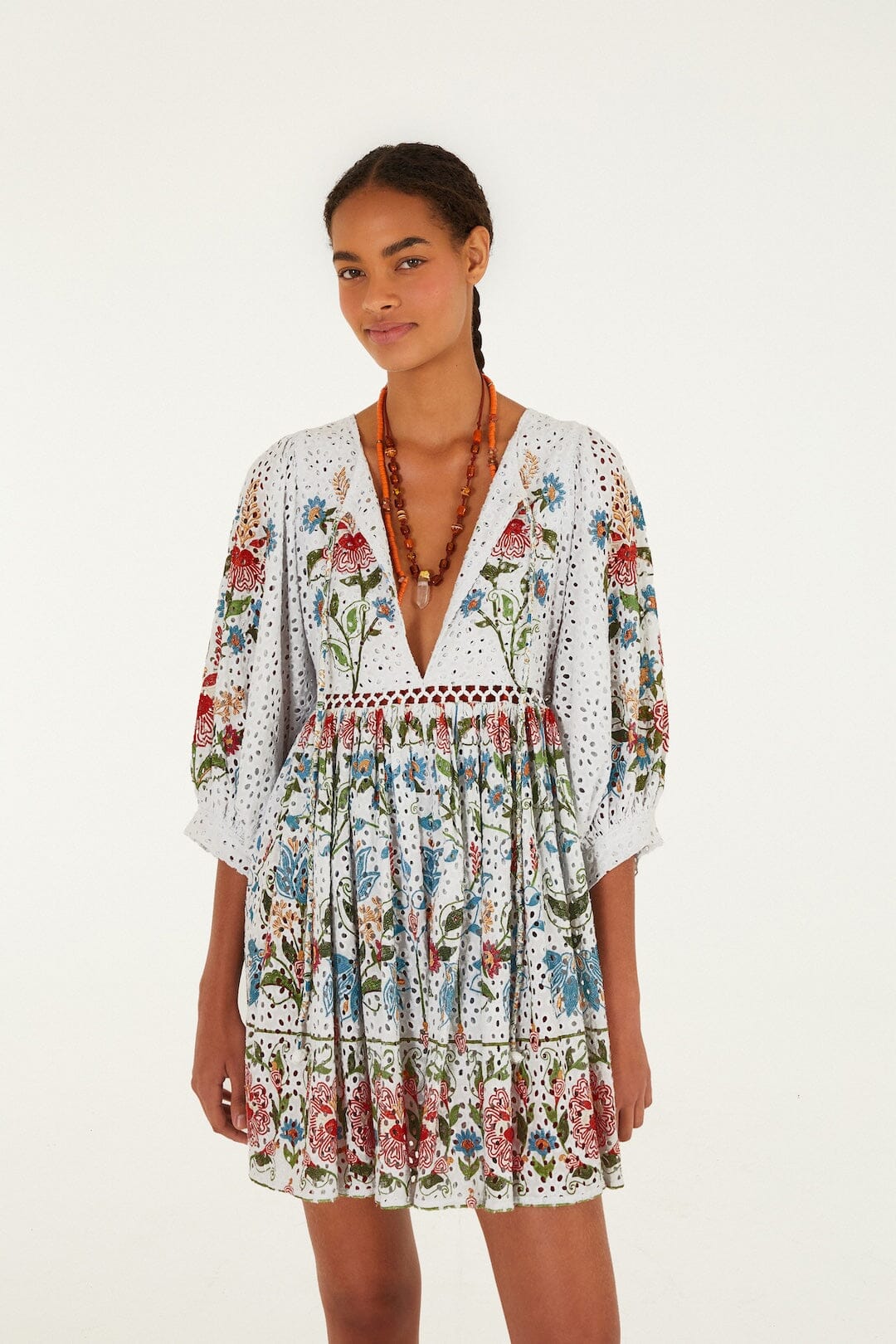 Robe courte de jardin écrue à coutures apparentes