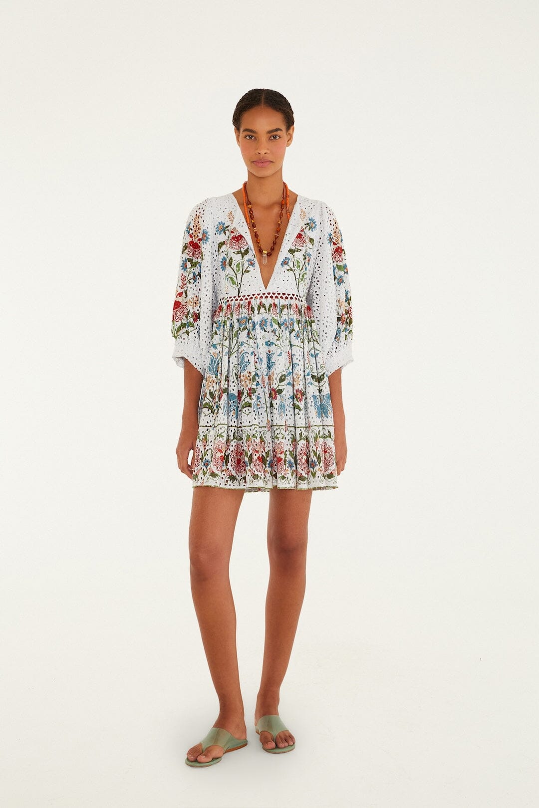 Robe courte de jardin écrue à coutures apparentes