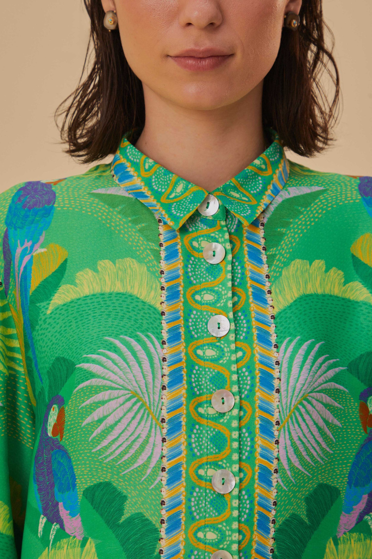 Green Macaw Scarf Lenzing™ Ecovero™ Viscose Shirt