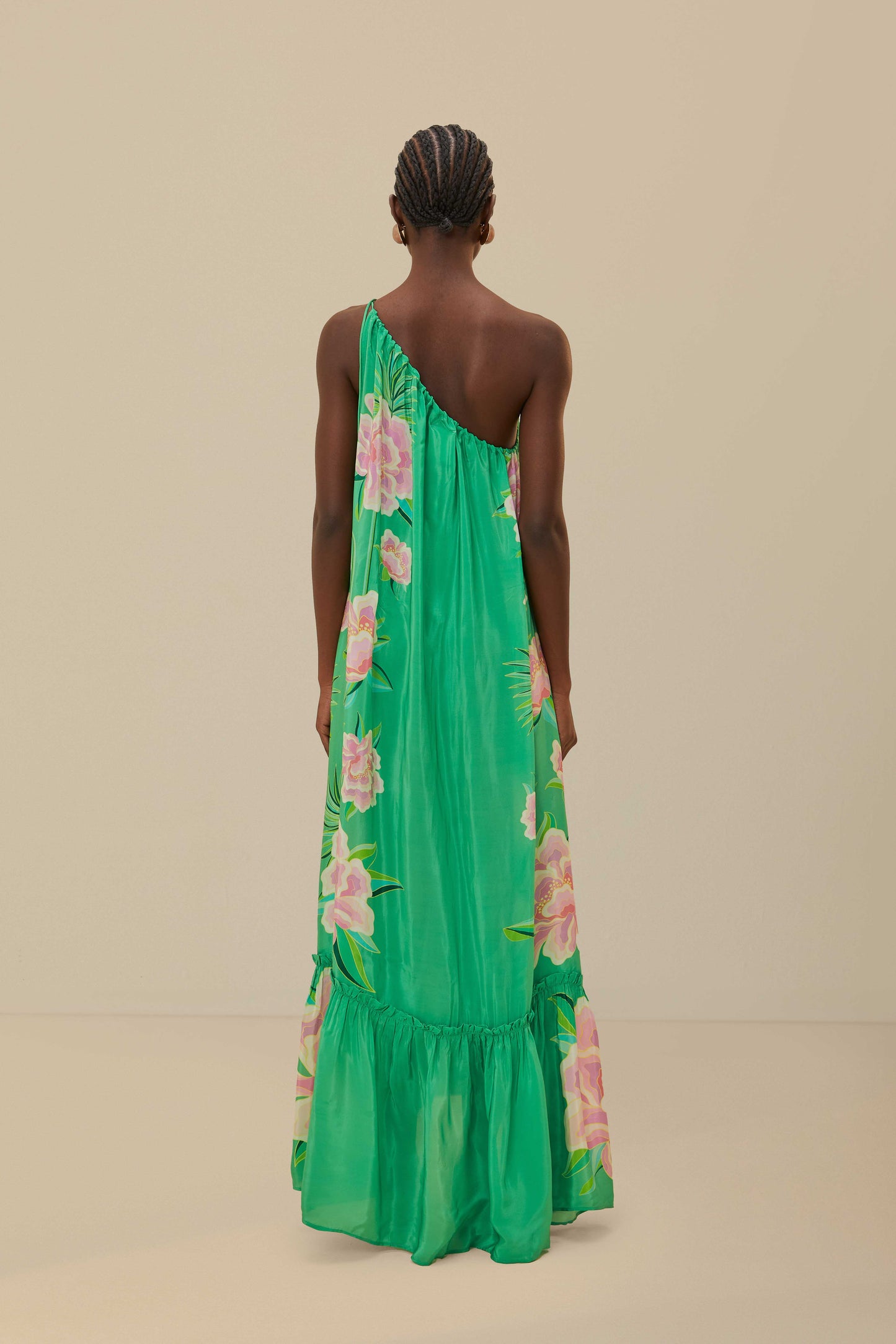 Robe longue vibrante à fleurs verte