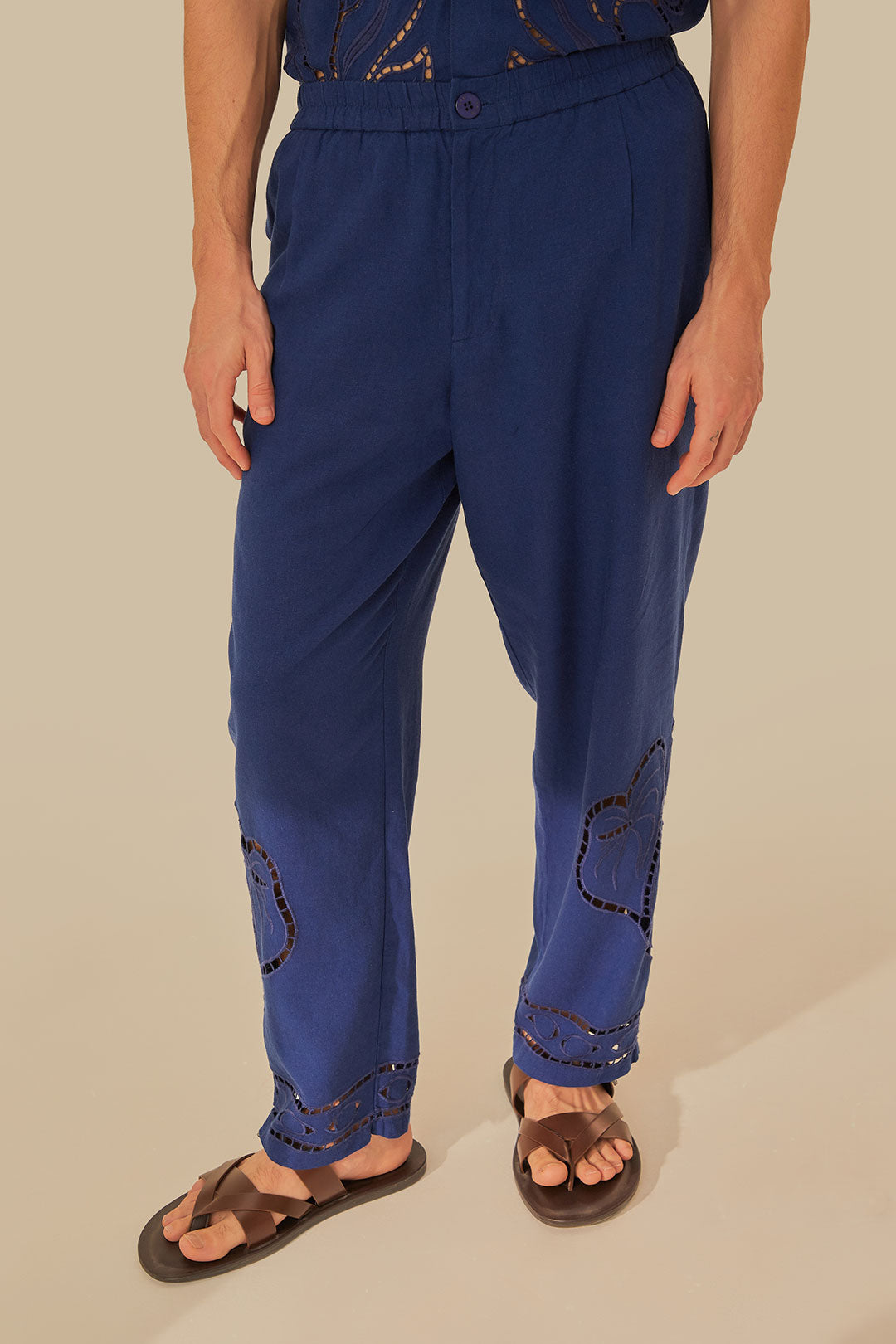 Pantalon surréaliste en lin de qualité supérieure brodé Richelieu Euroflax™