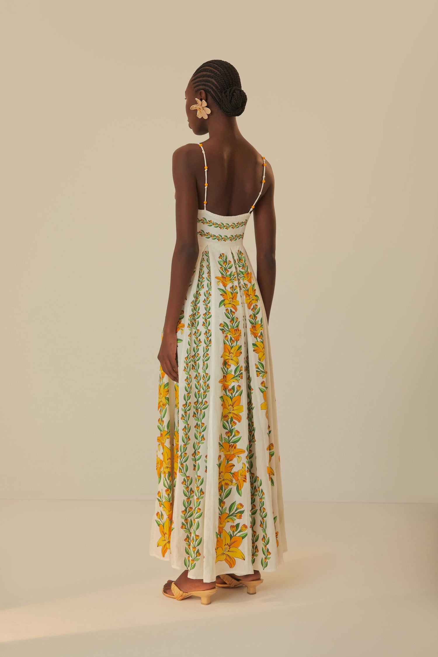 Off-White Tropical Lightness Sleeveless Maxi Dress FARM Rio Off-White Tropical Lightness Sleeveless Maxi Dress FARM Rio