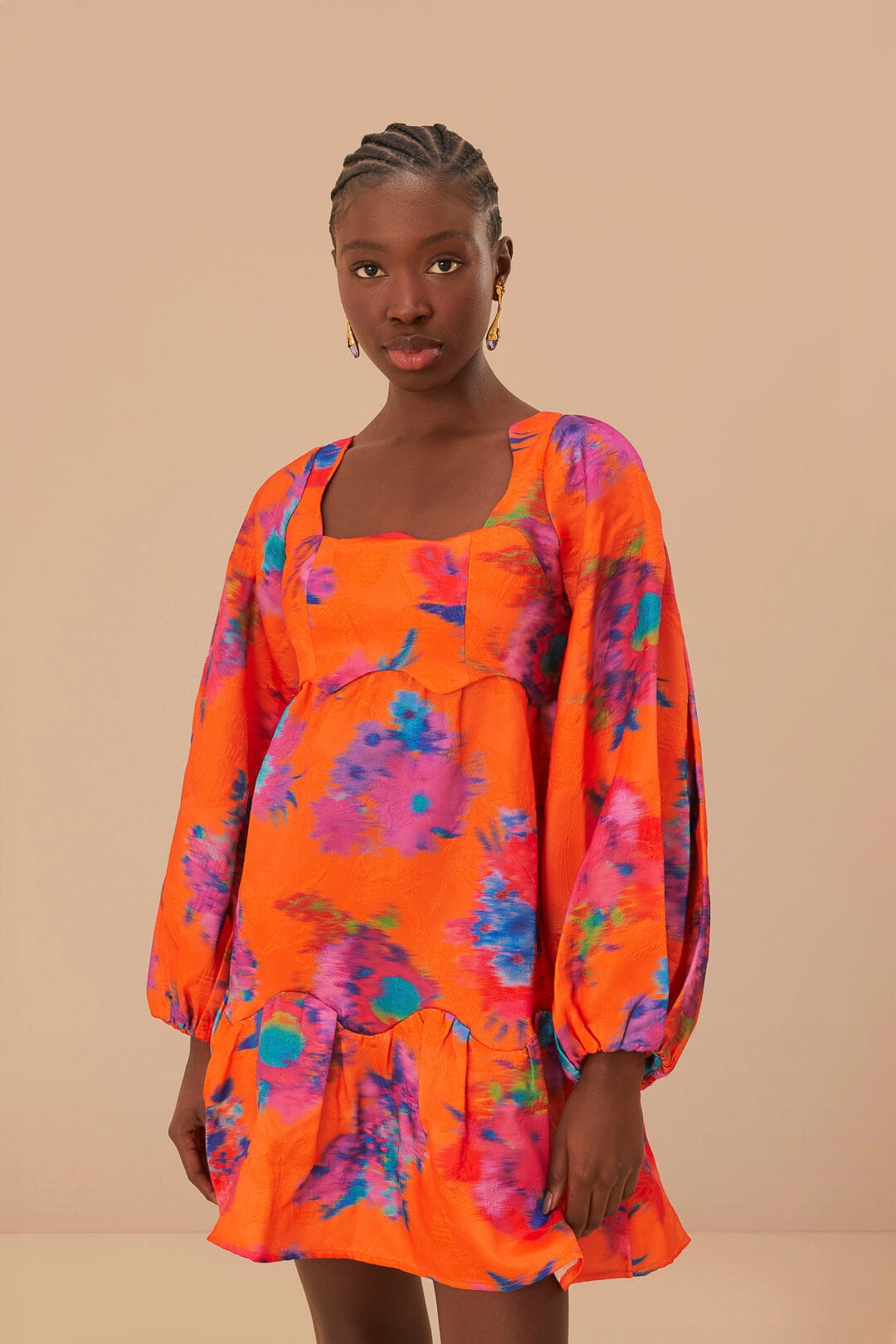 Robe courte en brocart ikat à bouquet orange