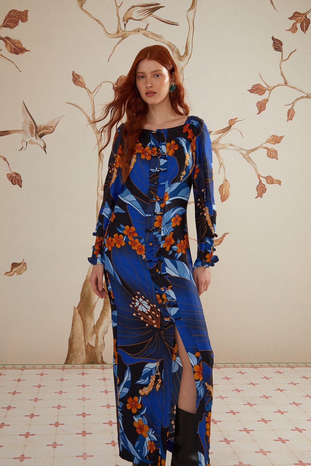 Black Pietra Floral LENZING™ ECOVERO™ Viscose Midi Dress – FARM Rio