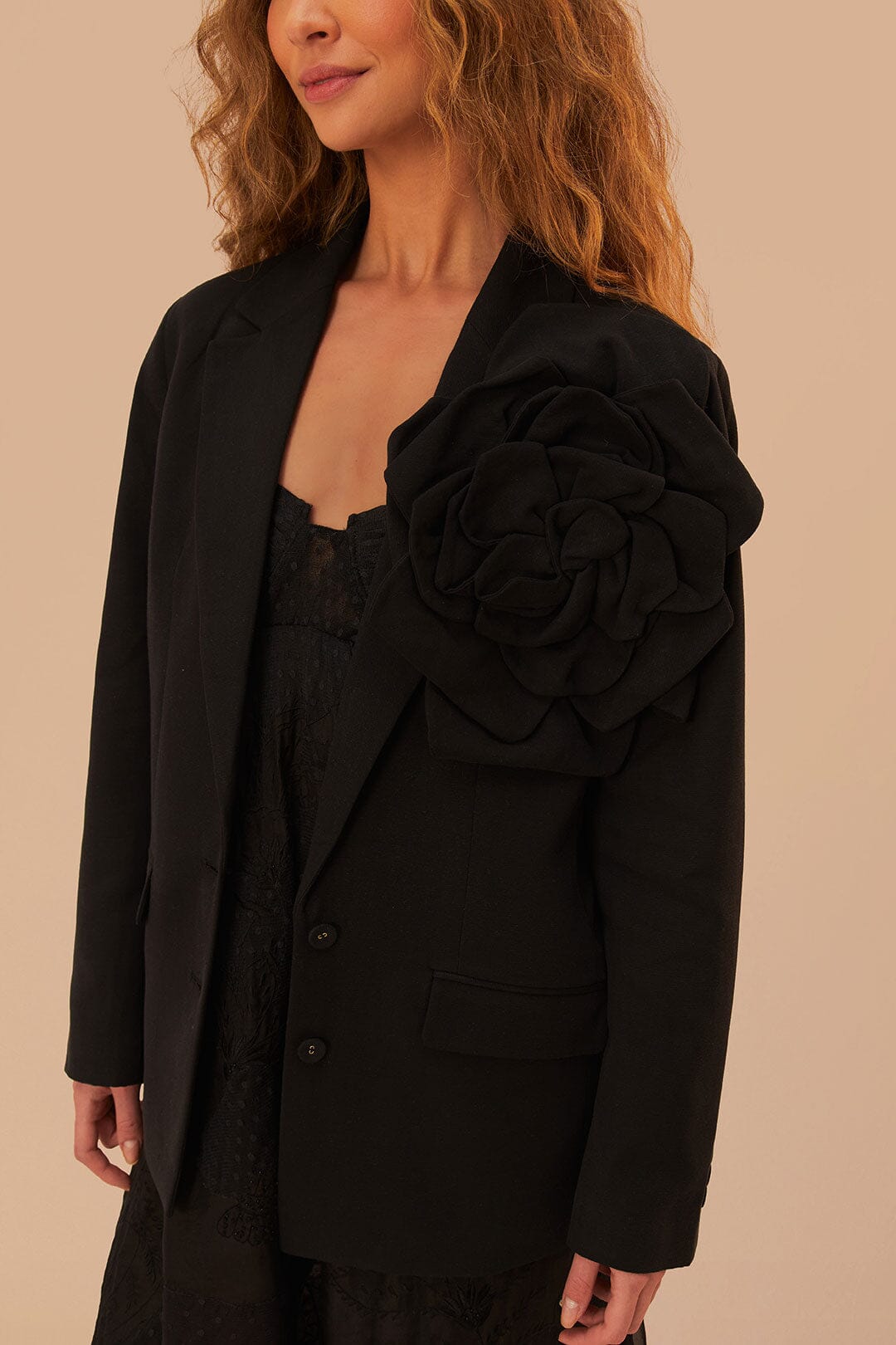 Blazer fleuri noir