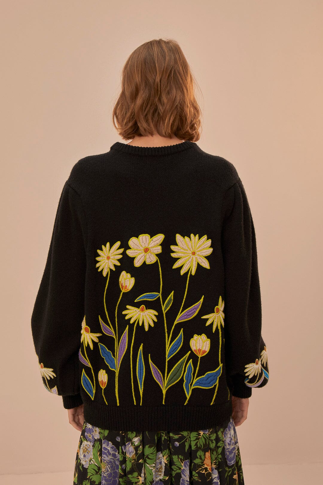 Pull en tricot brodé Black Farm Rio Flowers