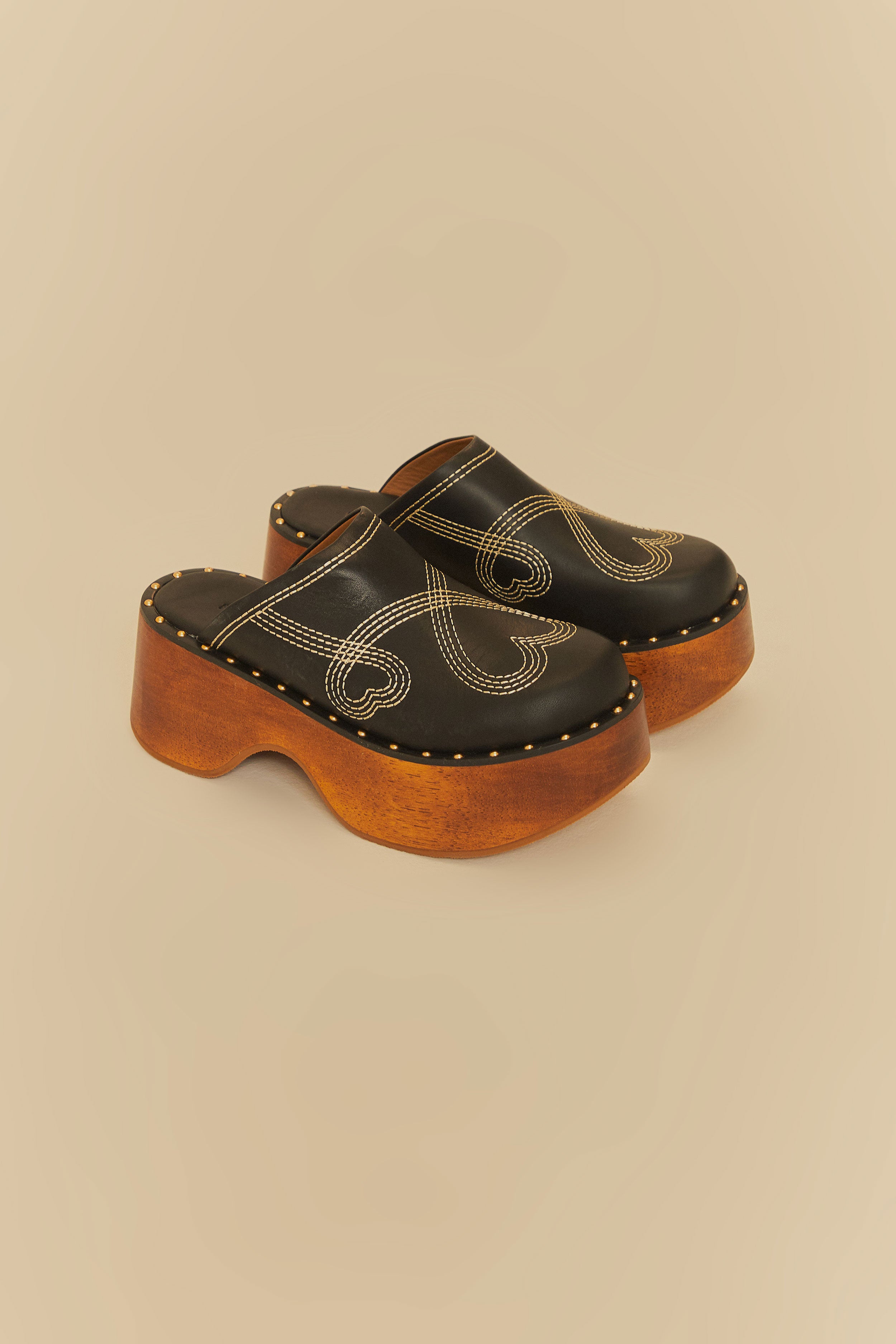 Black Clog Platform – FARM Rio