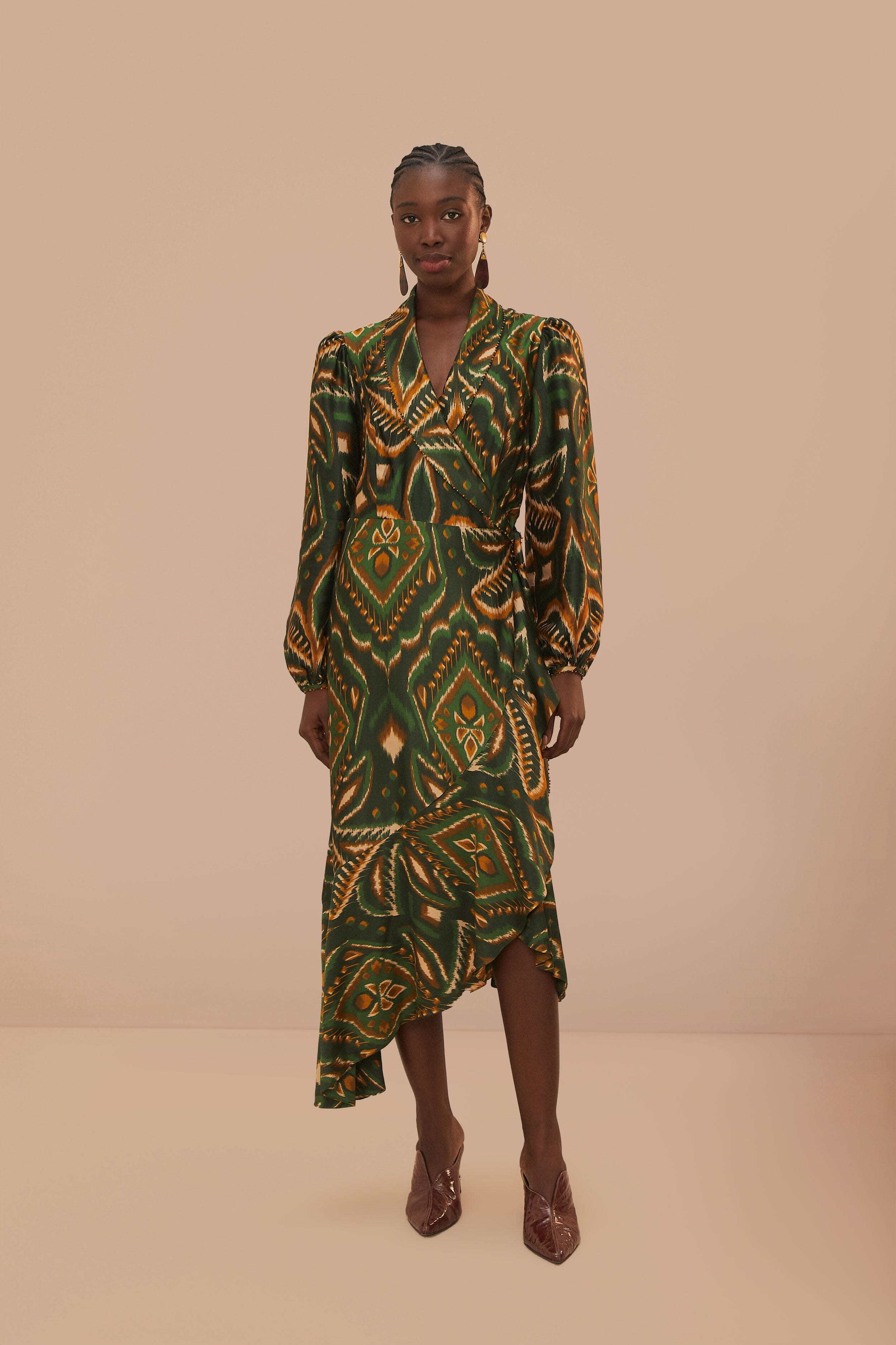 Green long sleeve midi dress sale