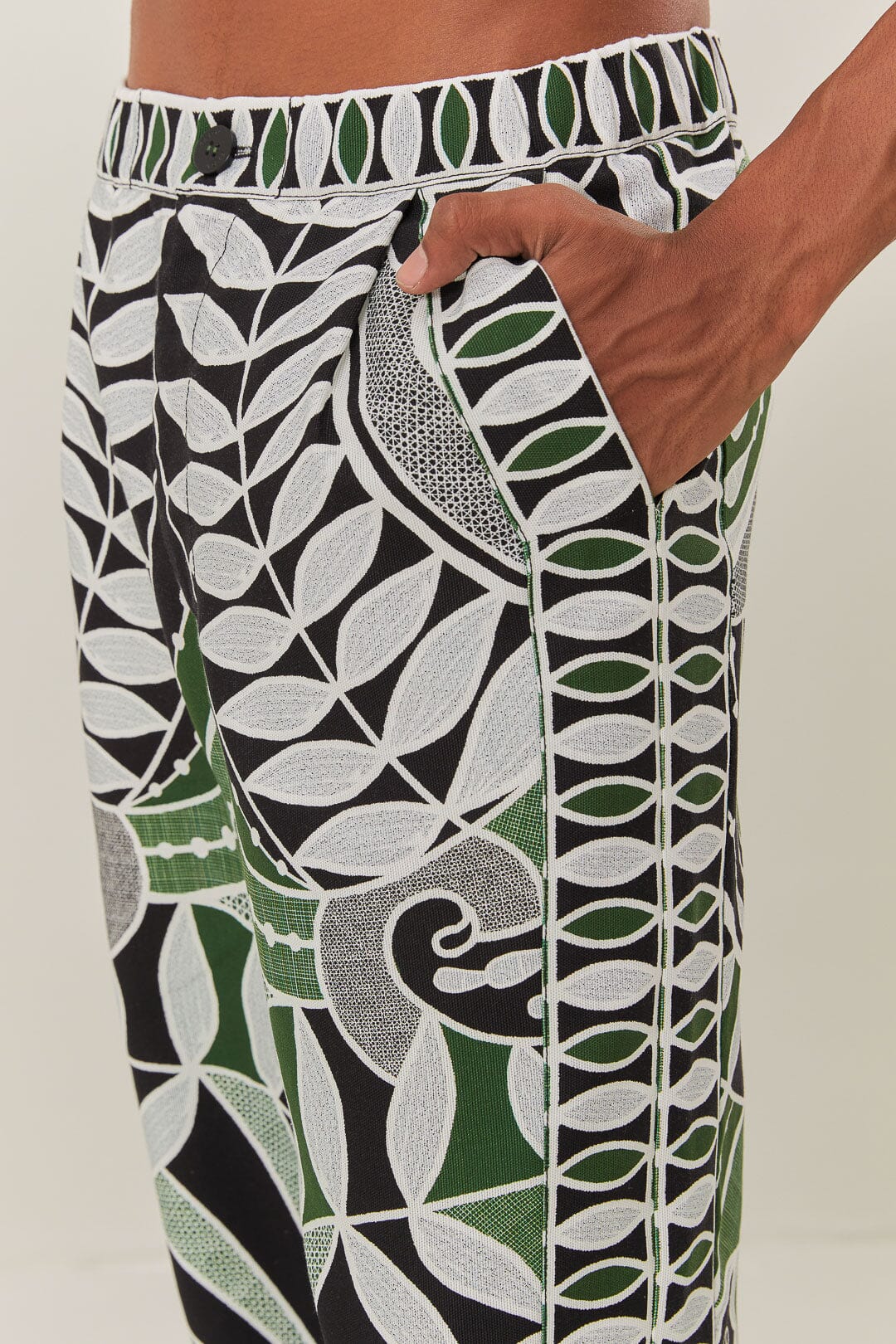 Pantalon Nature en Dentelle Noire