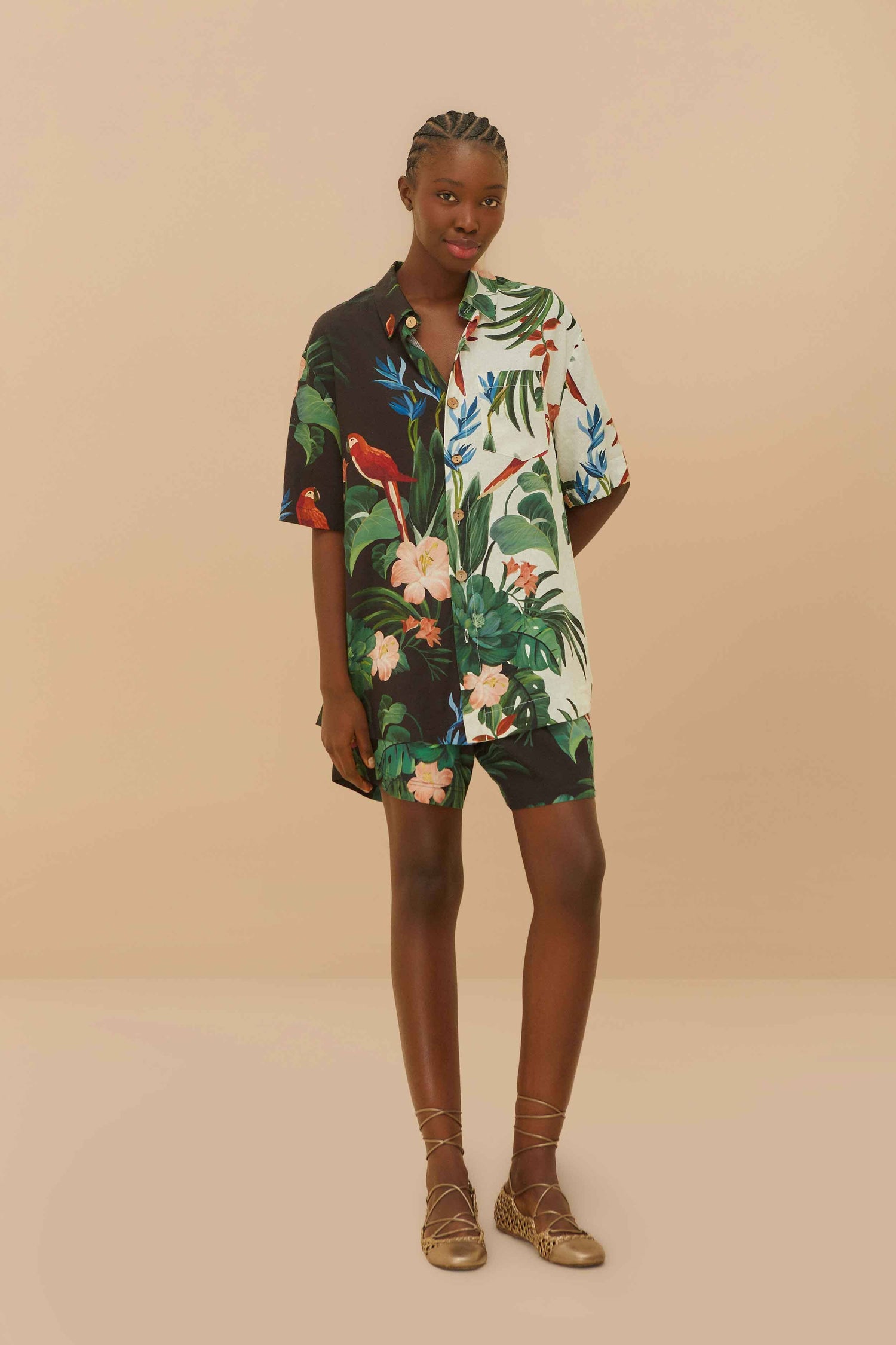 Black Midnight Macaw Fiesta Shorts – FARM Rio