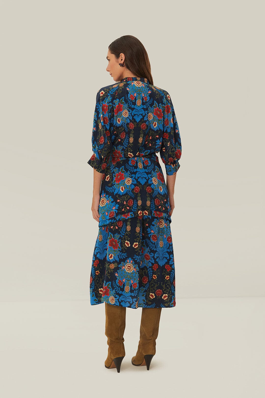 Robe mi-longue à imprimé floral arabesque bleu