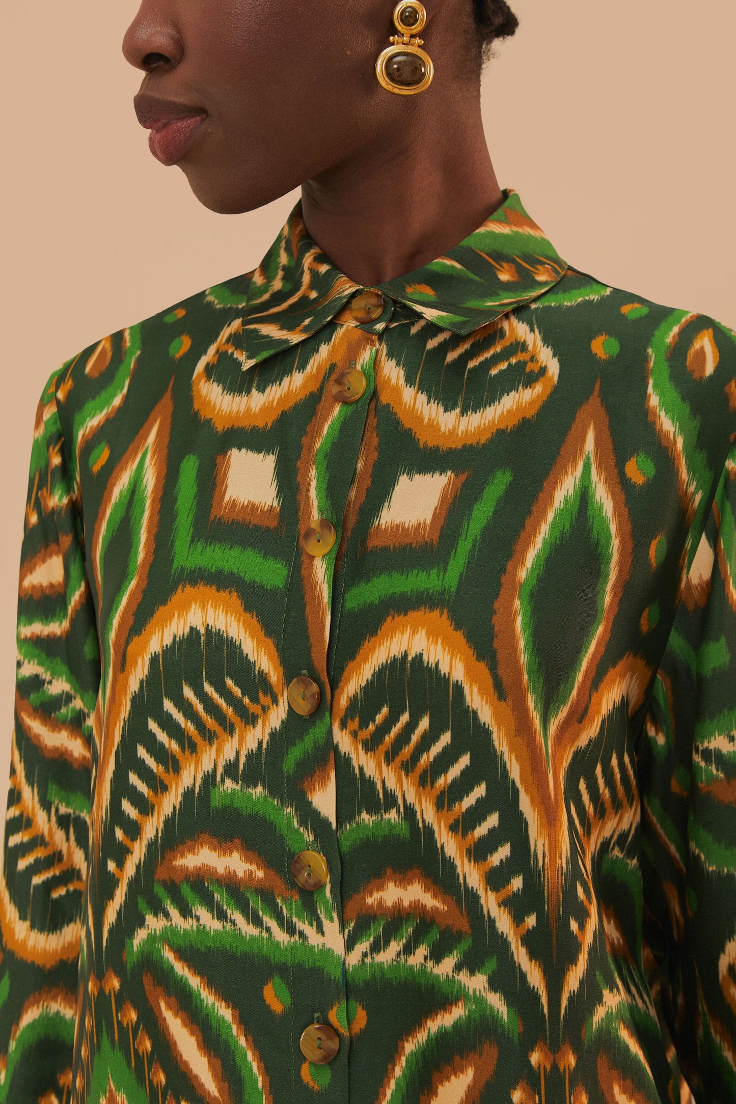 Chemise en viscose LENZING™ ECOVERO™ vert ananas Ikat