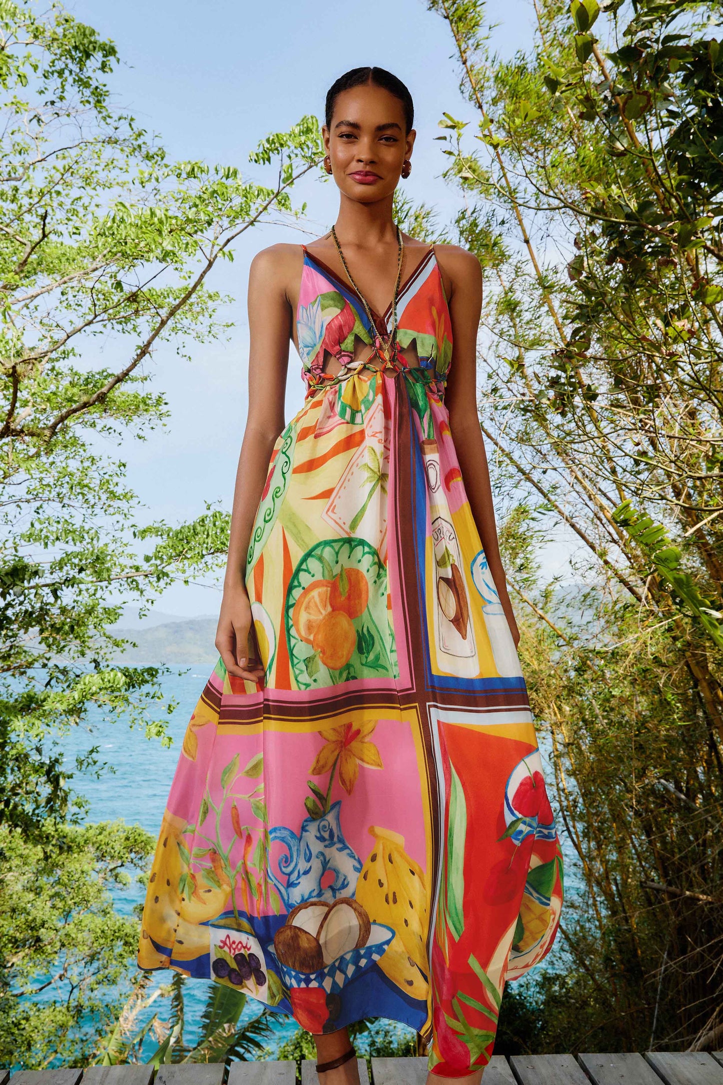 ROBE LONGUE À EMPIÈCEMENT EN MACRAMÉ MULTICOLORE POUR PIQUE-NIQUE D'ÉTÉ