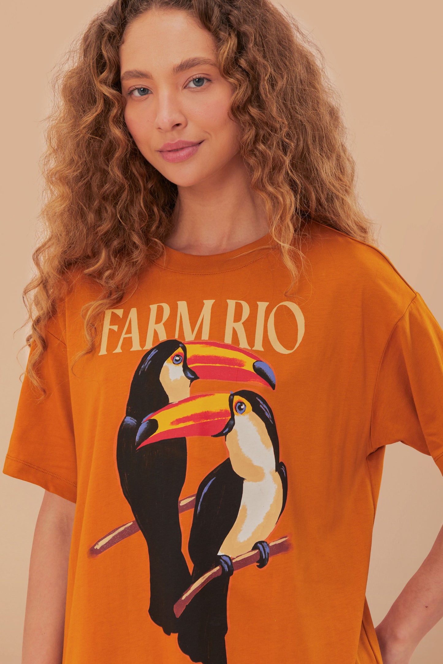 T-shirt décontracté en coton biologique Rio Toucan de Brown Farm