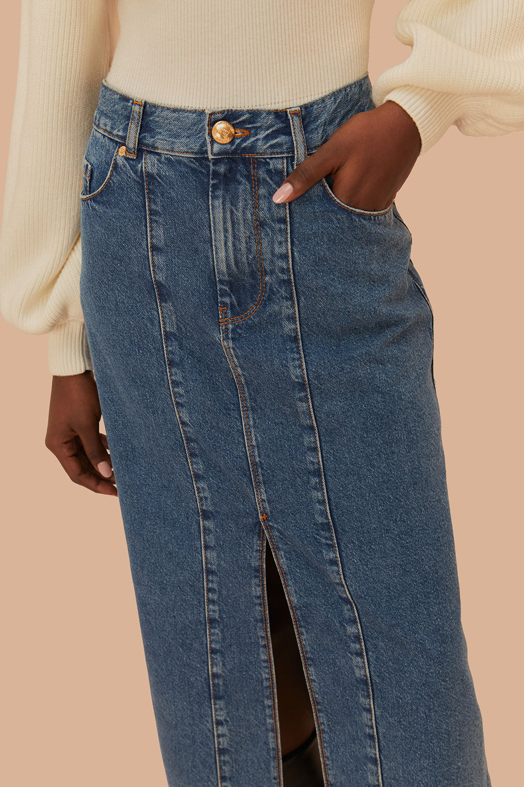 Jupe mi-longue taille basse en jean