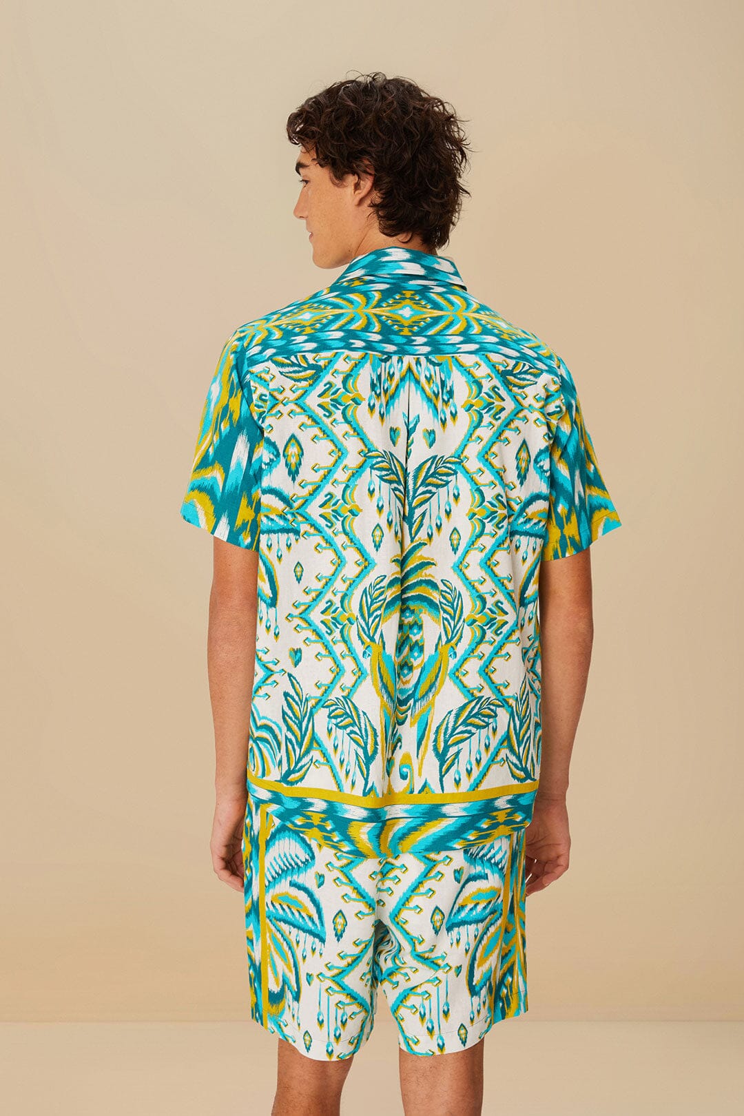 Sand Tropical Tapestry LENZING™ ECOVERO™ Euroflax™ Shorts