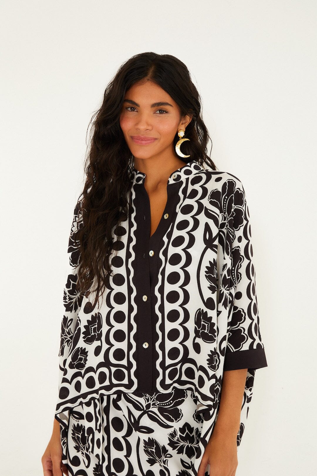 Off-White Floral Arabesque Buttoned Shirt