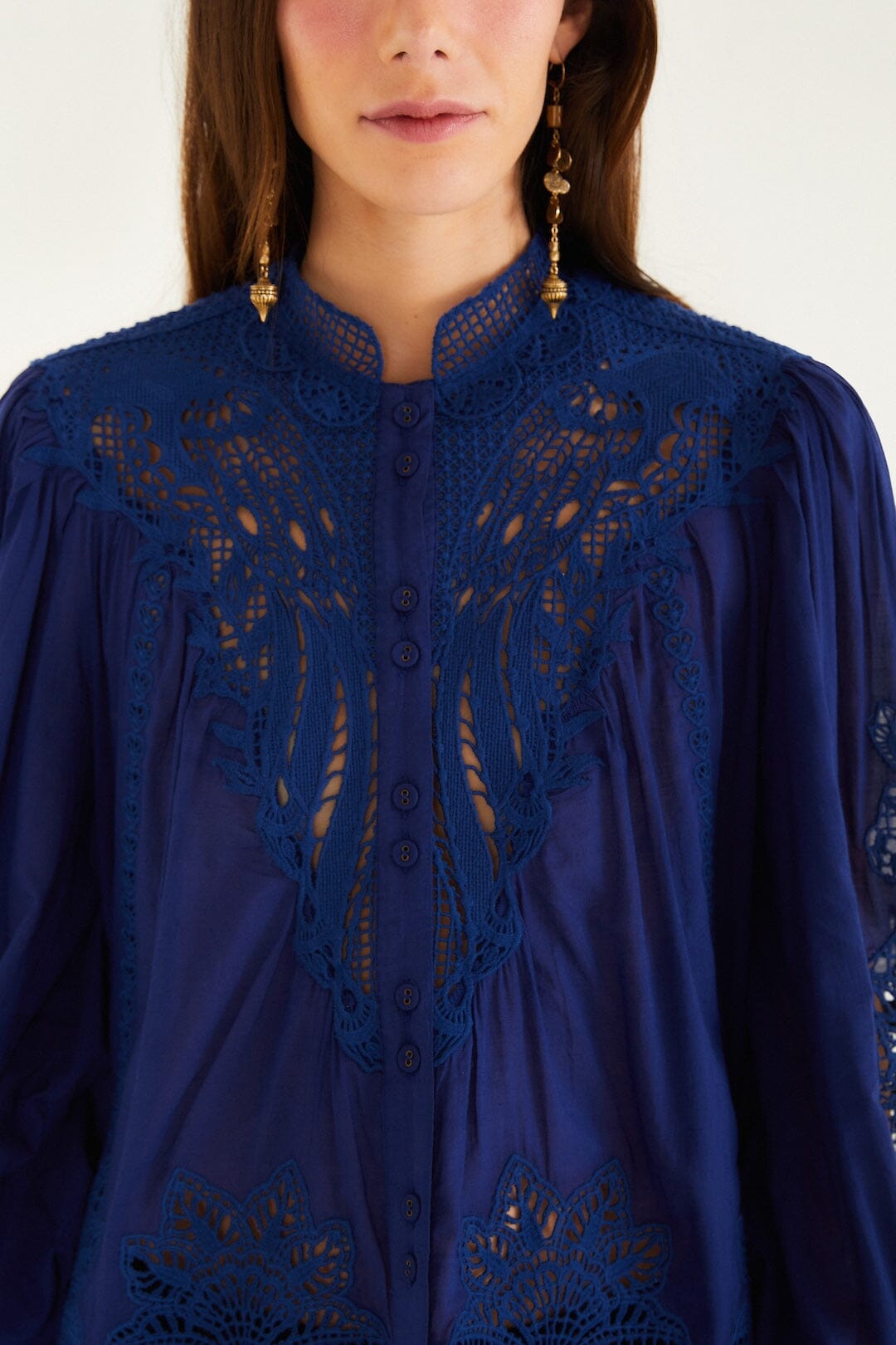 Marineblaue Guipure-Bluse