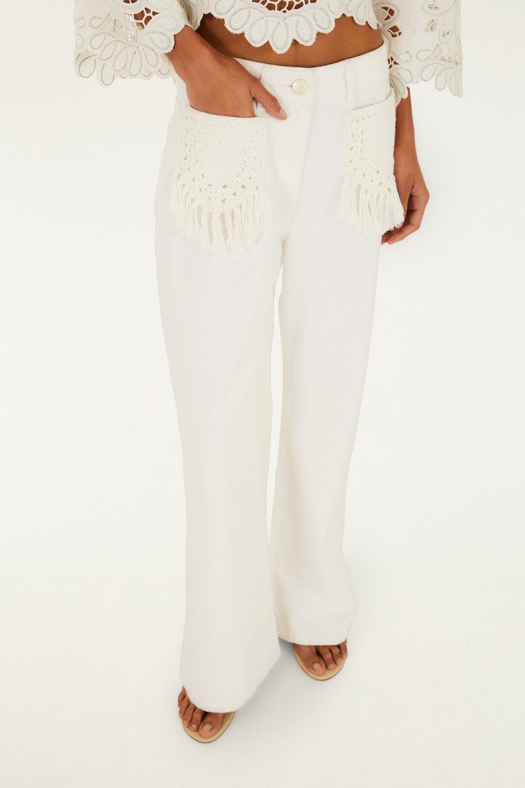 Pantalon en sergé avec poches et franges