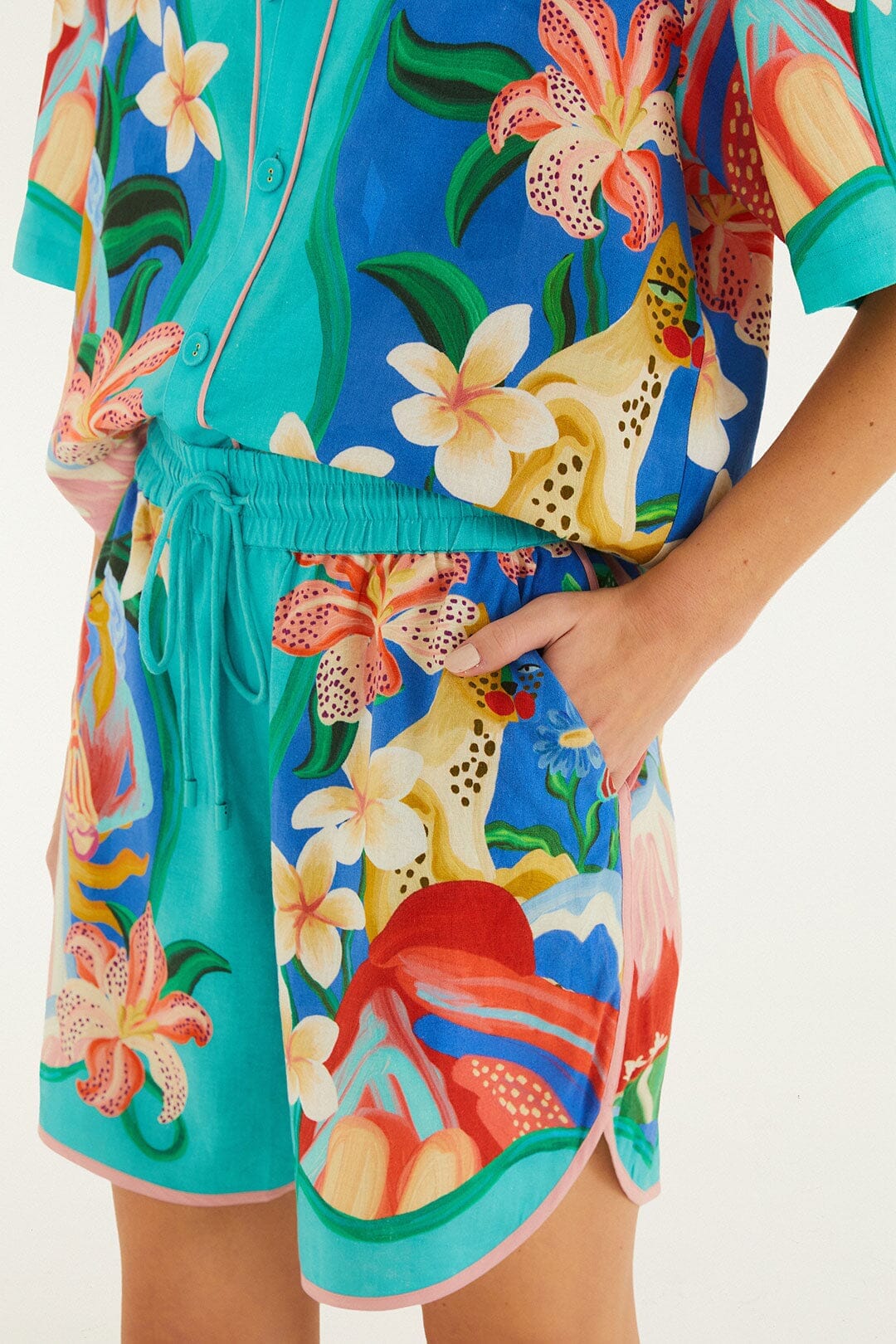 Multicolor Garden Of Life Scarf Lenzing Ecovero Euroflax Shorts