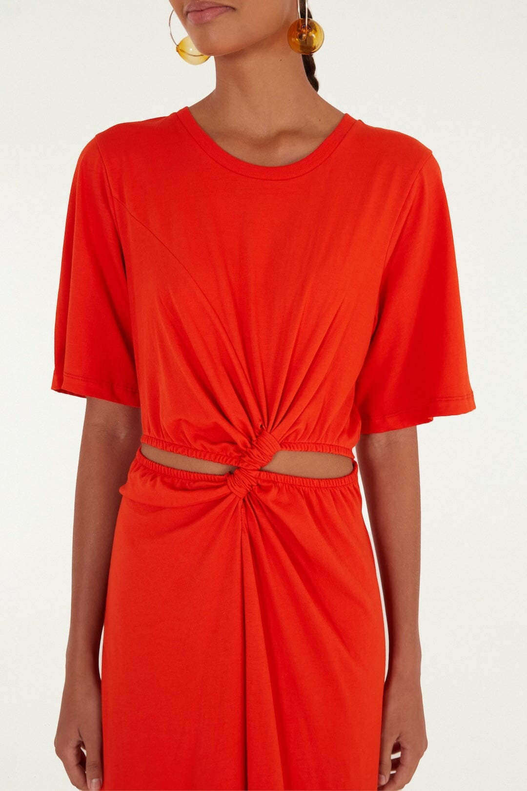 Robe longue rouge en coton biologique ajourée à motif floral artistique