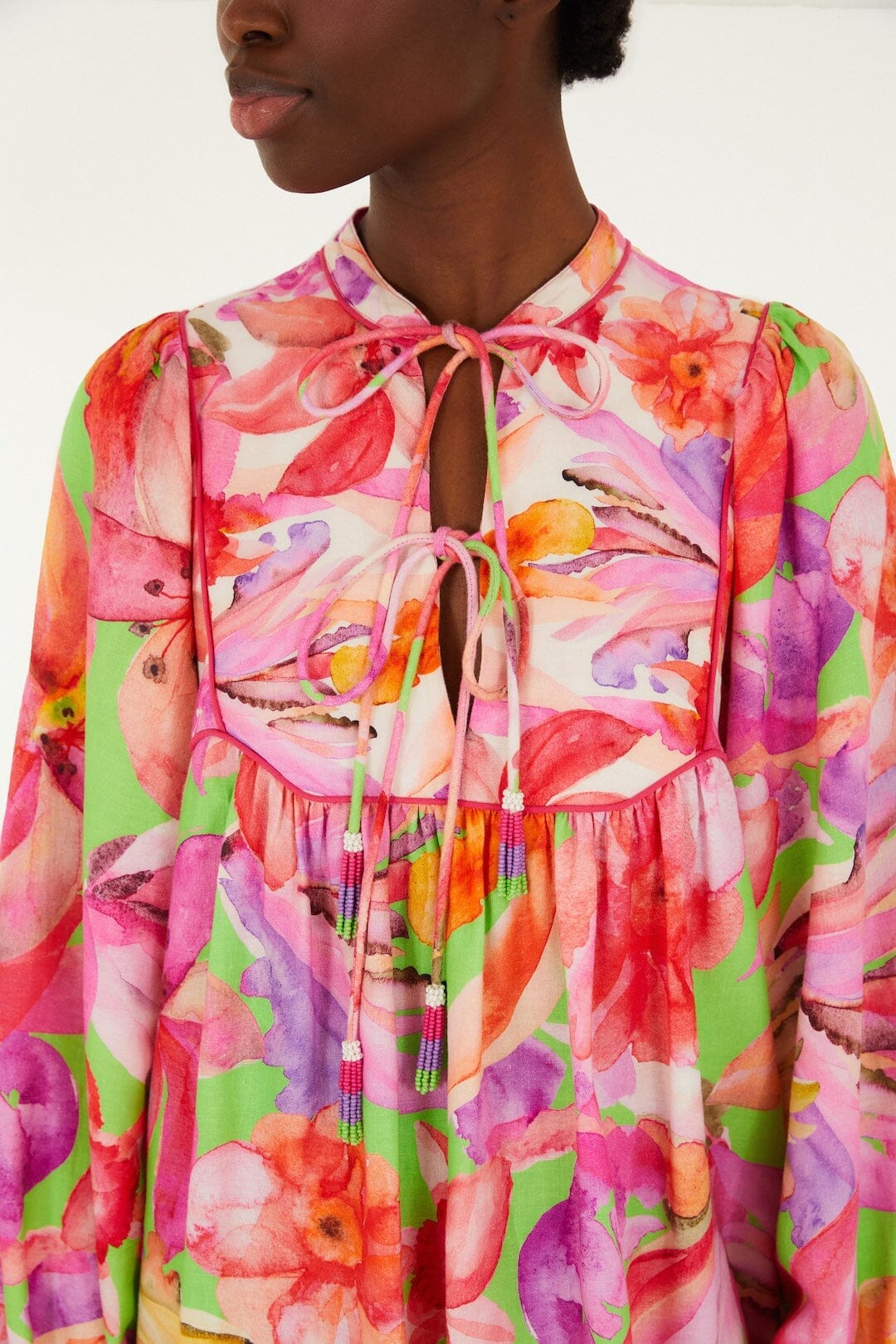 ARTSY FLORA GRÜNES MINIKLEID