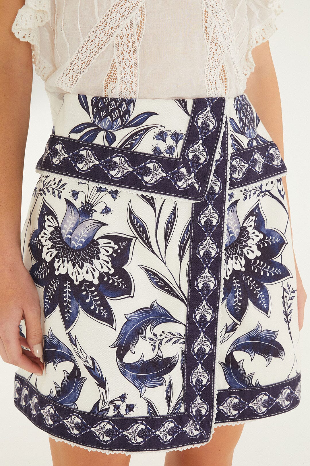 Off-White Nina Shorts