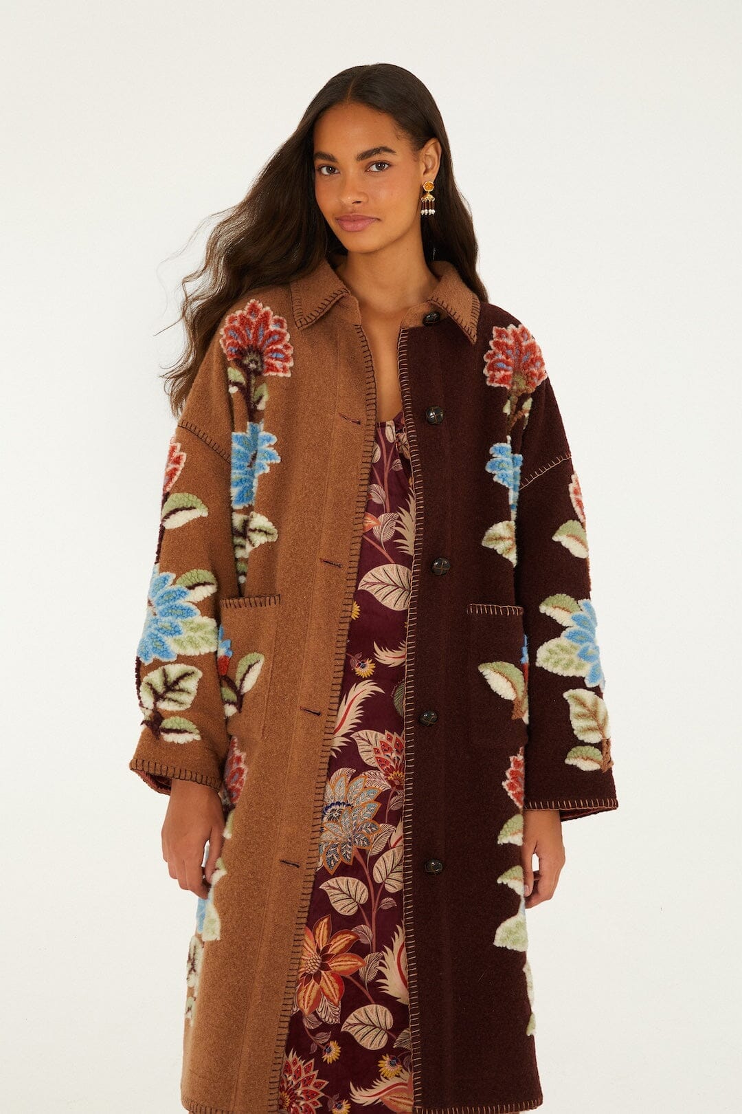 Abrigo midi de forro polar con estampado floral mixto Delhi