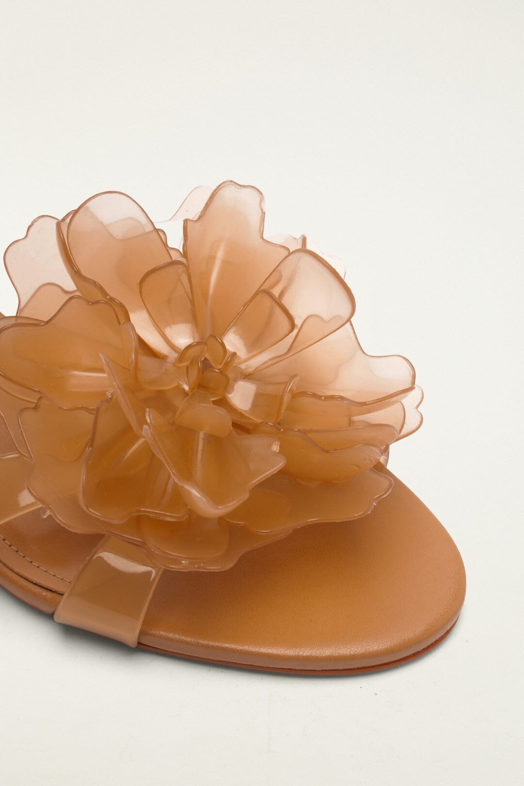 Sandale compensée orange motif fleuri