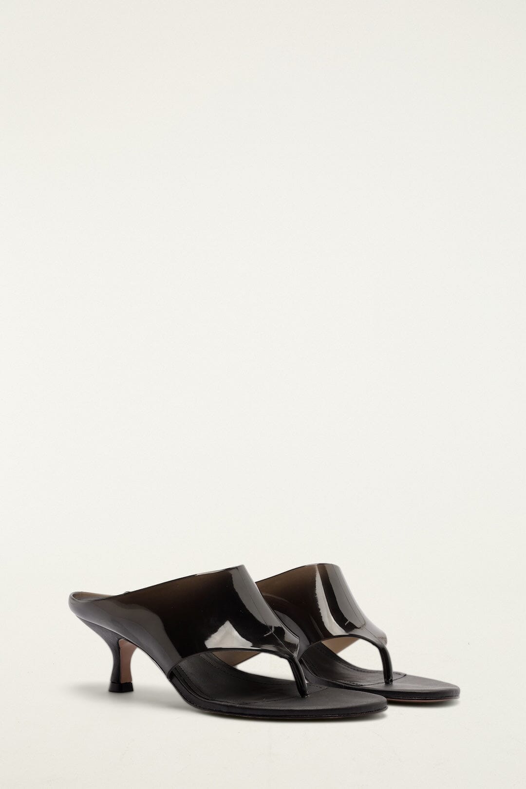 Mules à talon chaton Jelly noires avec lanières string