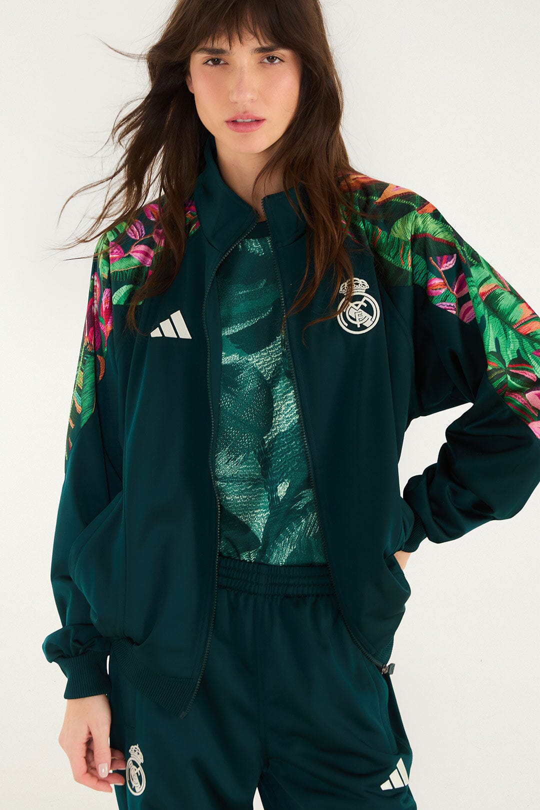 Chaqueta Adidas verde follaje auténtico