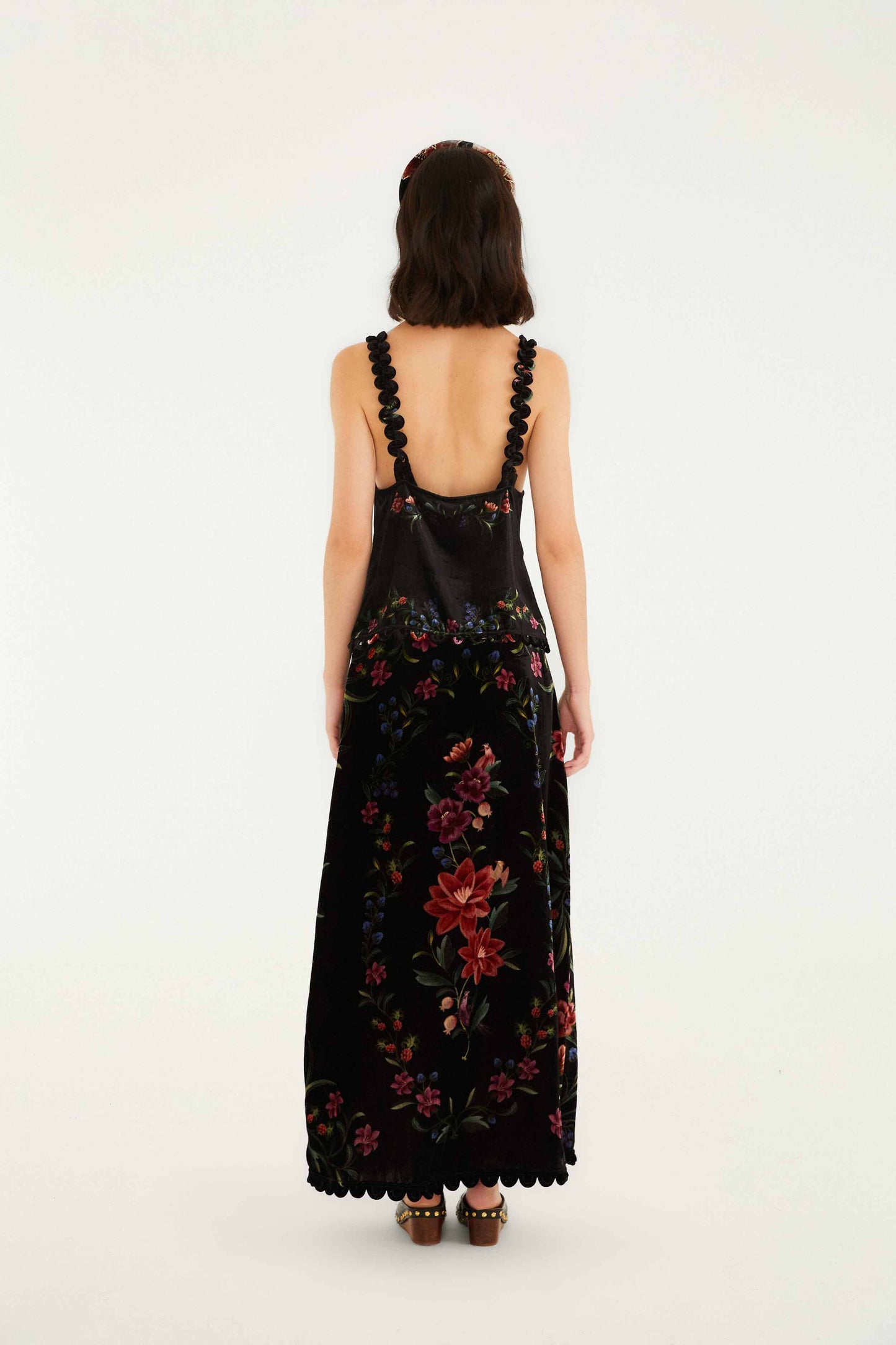 FARM Rio model wearing the Black Belle Garden Scallop Hem Midi Skirt