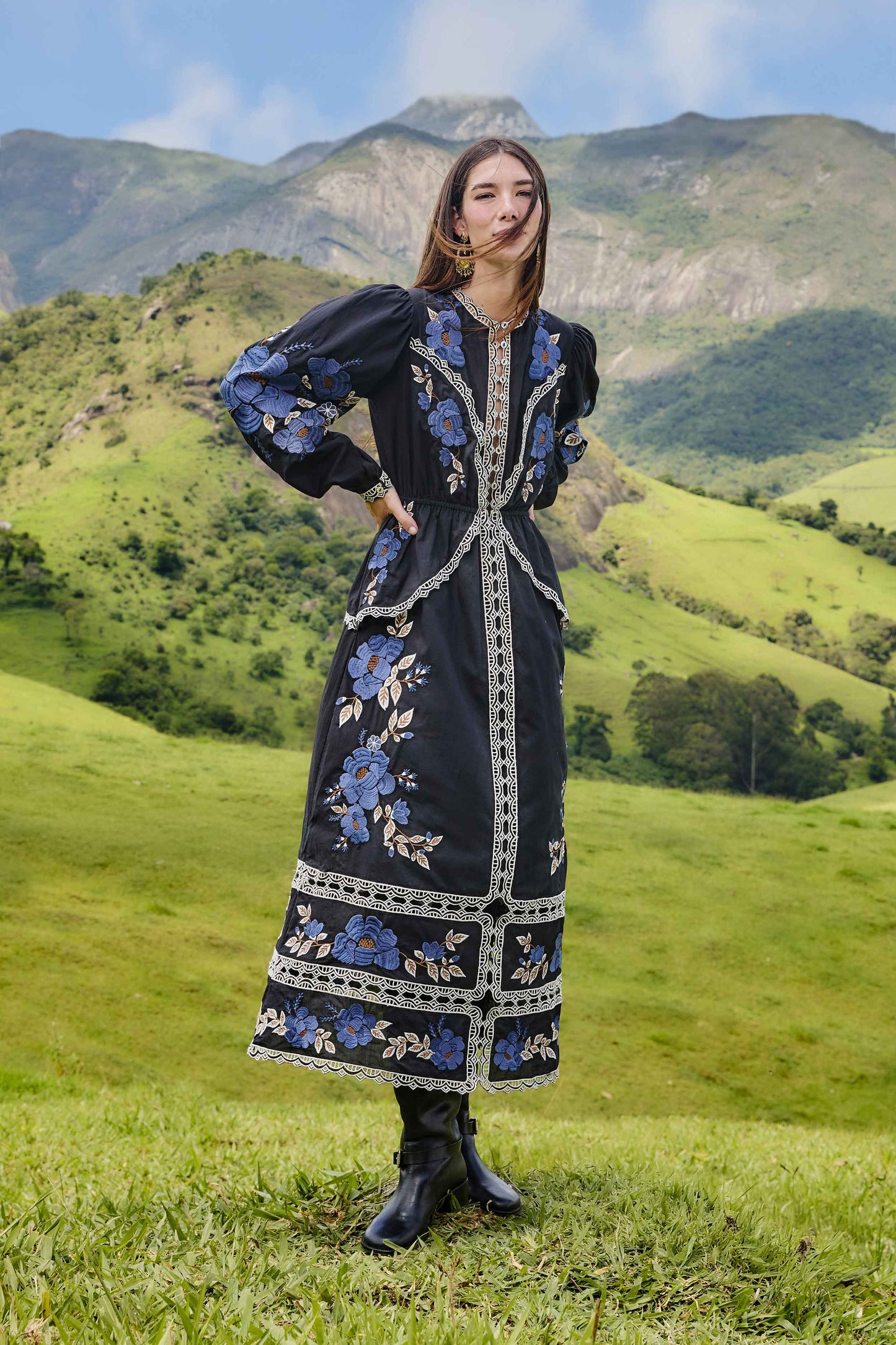 FARM Rio model wearing the Black Embroidered Flowers Long Sleeve Midi Dress