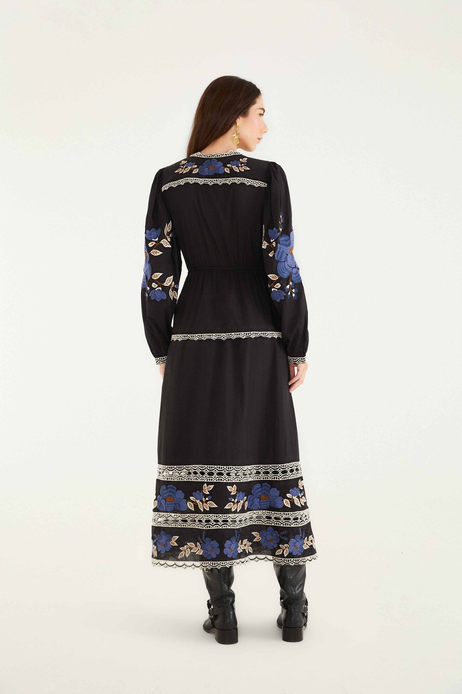 FARM Rio model wearing the Black Embroidered Flowers Long Sleeve Midi Dress