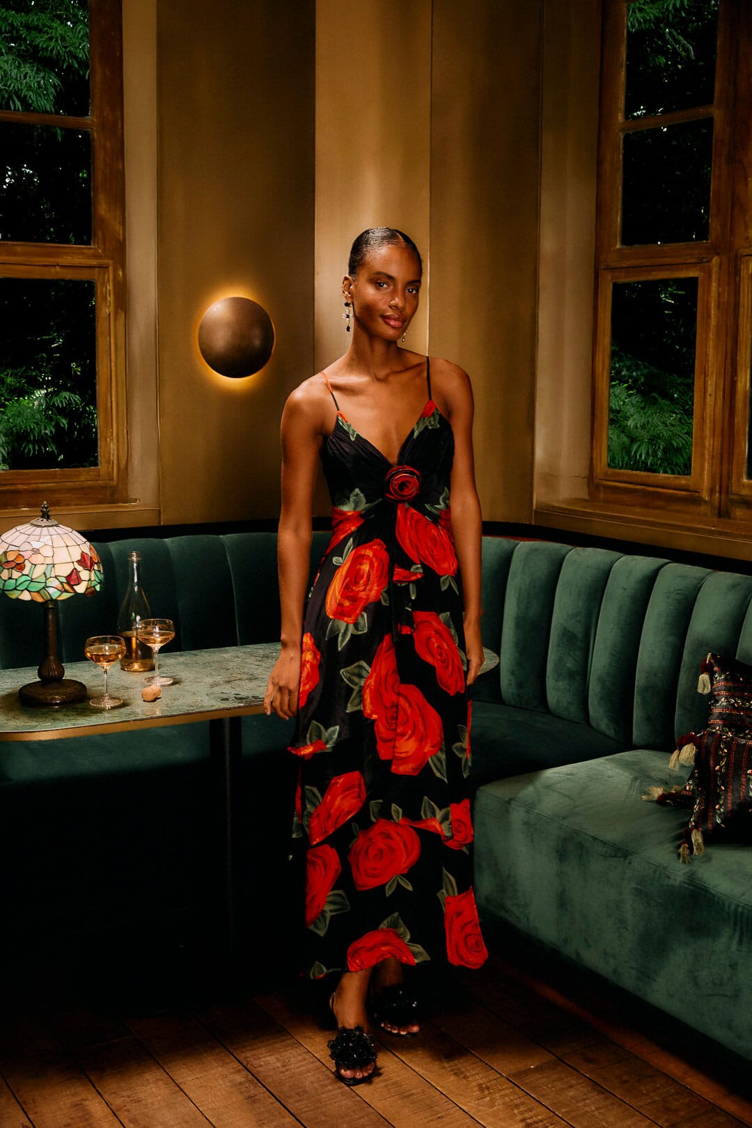 red black floral maxi dress Vestido Maxi Floral Kat - Negro/Rojo