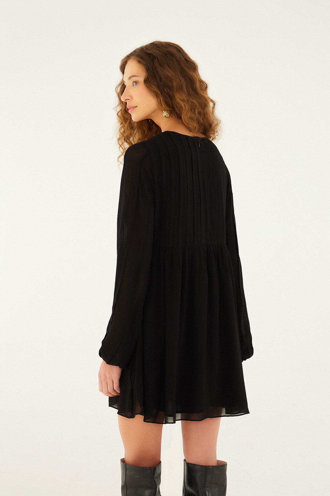 FARM Rio model wearing the Black Shell Mini Dress