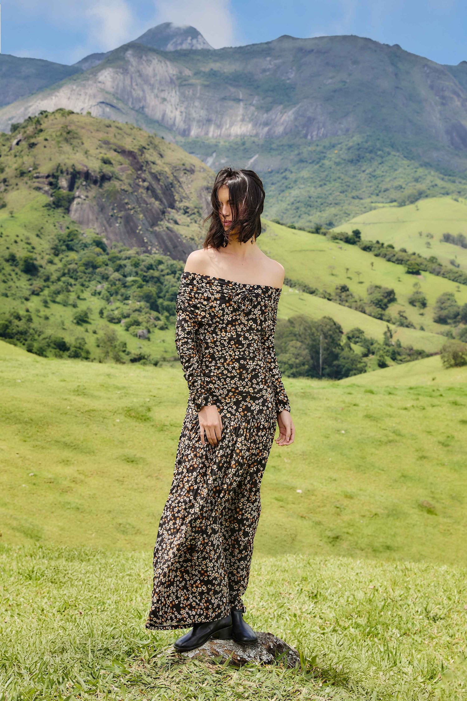 FARM Rio model wearing the Black Tiny Flowers Long Sleeve Maxi Dress