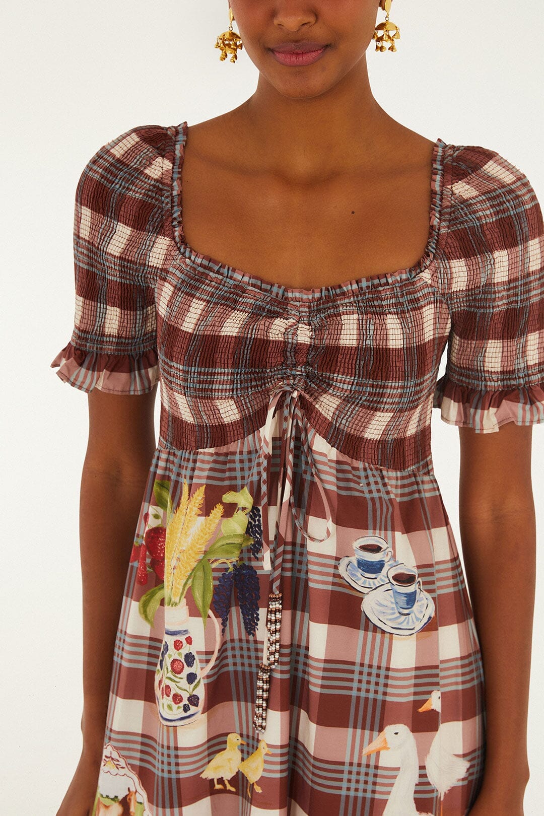 Vestido largo fruncido de tartán Country Table marrón