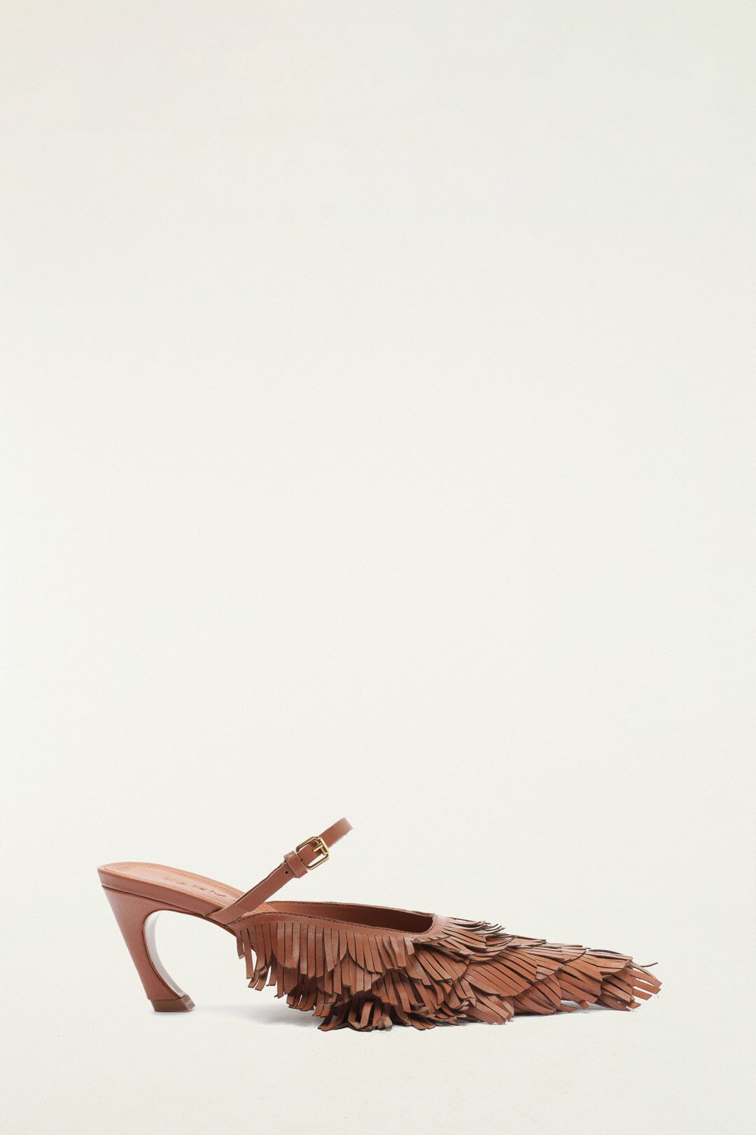 Brown Fringe Heeled Sandal en Farm Rio
