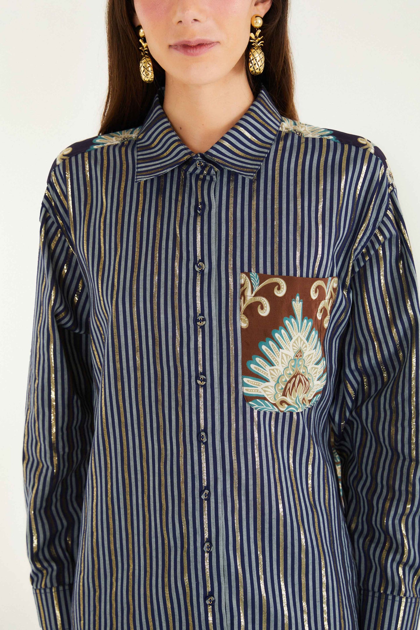 FARM Rio model wearing the Brown Wonderful Arabesque Shirt