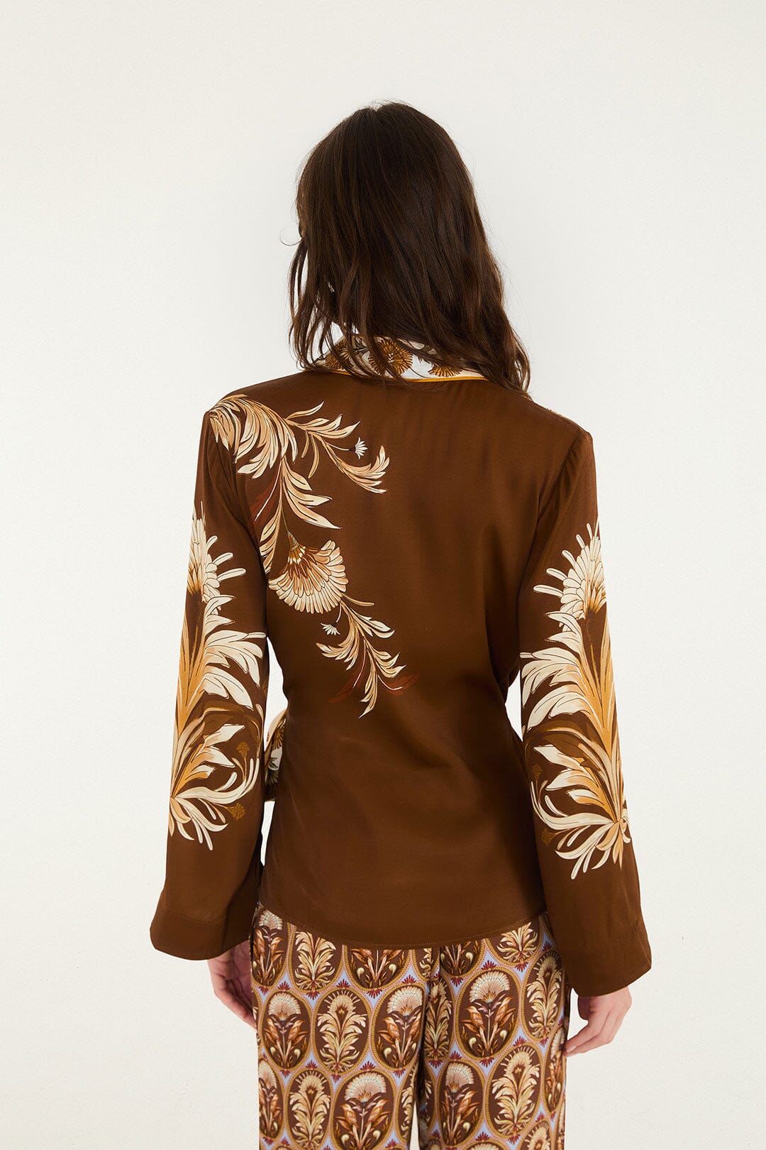FARM Rio model wearing the Camafeu Long Sleeve Blouse